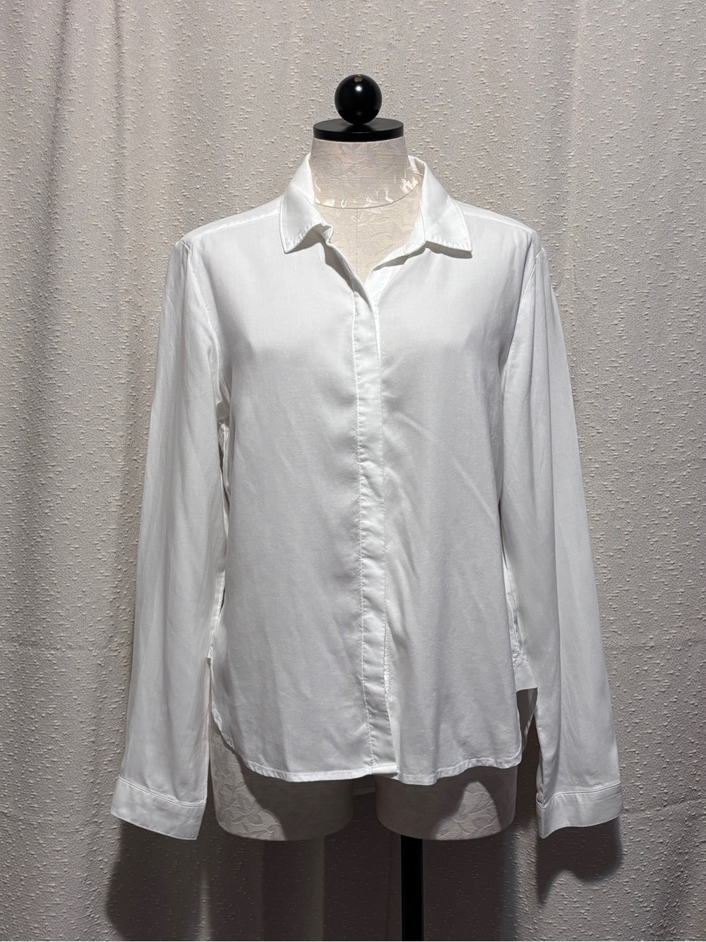 Anthropologie Cloth and Stone Classic Button-down Shirt in White Medium NWT - Picture 2 of 8
